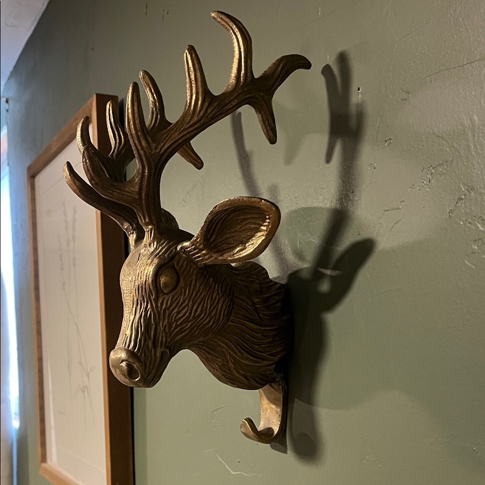 Pair of Brass tone Deer Head Wall Hooks - Picture 3 of 8